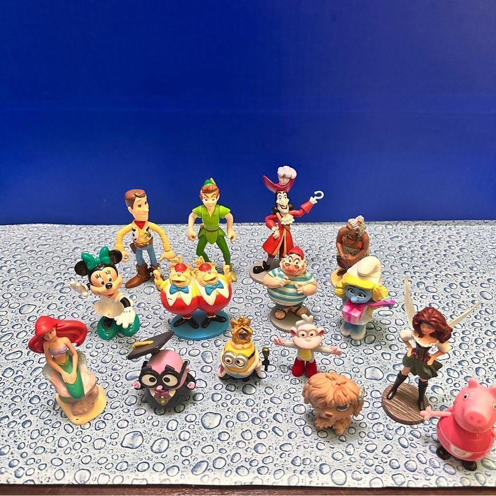 Disney Cake Topper Lot - Picture 2 of 6